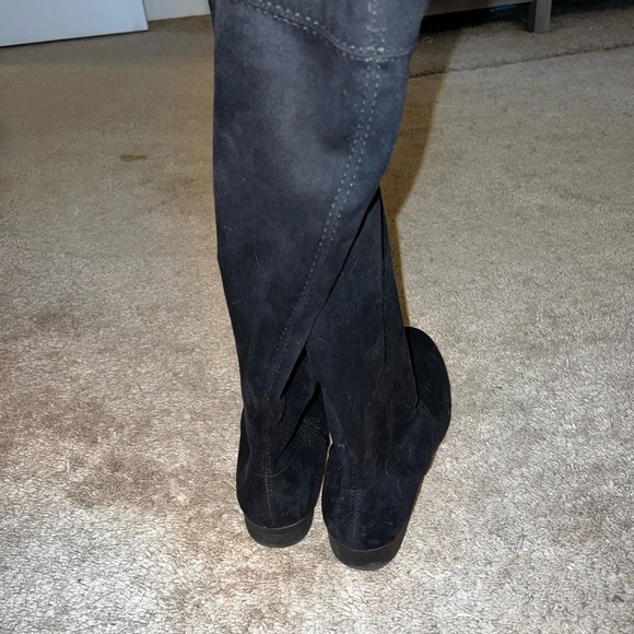 Knee high boots - Picture 2 of 5